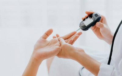 SE VOCÊ NÃO TEM DIABETES, NÃO FAÇA A MEDIDA DE GLICEMIA CAPILAR